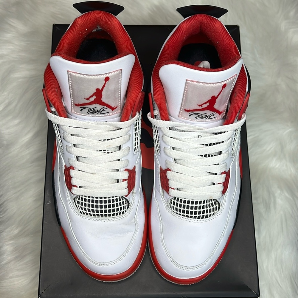 Jordan 4 Fire Red